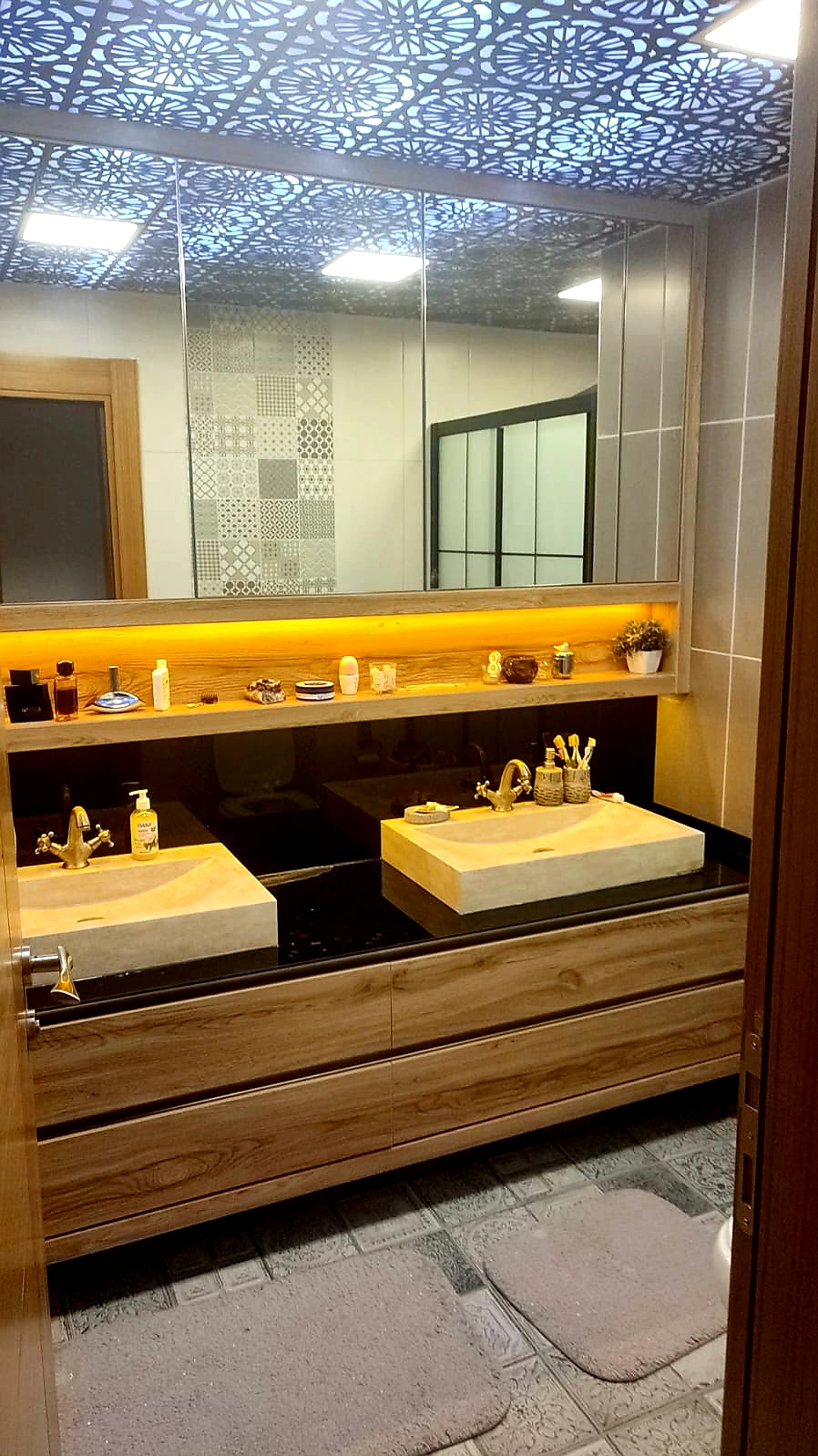 Banyo Dolabı