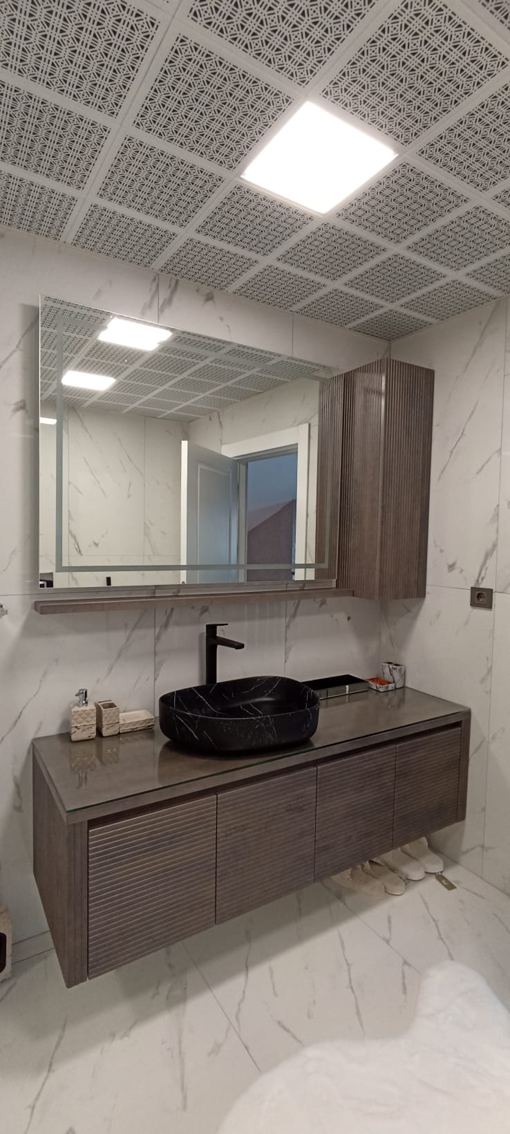 Banyo Dolabı